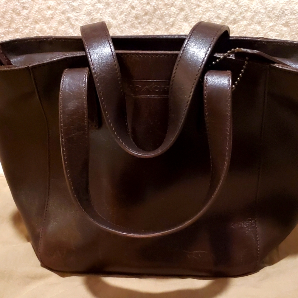 COACH LADIES HANDBAG